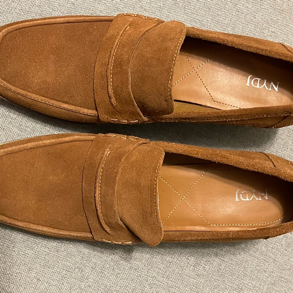 NYDJ women’s chunky loafer size 9. Worn once. Excellent condition! Tan suede.